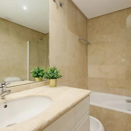 Apartment Cozy Apartment, With Mountain Views And Large Private Terrace, On The Golden Mile, Marbella