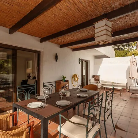 Apartment Cozy Apartment, With Mountain Views And Large Private Terrace, On The Golden Mile,